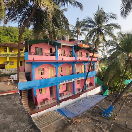 Om Ganesh Guest House Cliffside أرامبول المظهر الخارجي الصورة