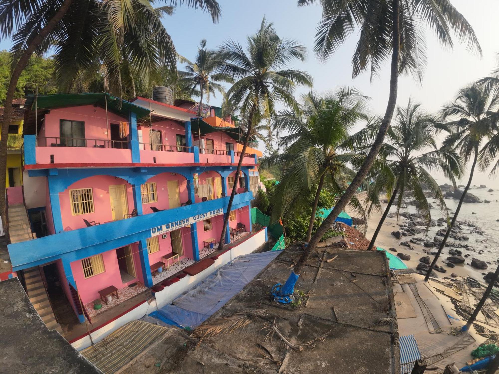 Om Ganesh Guest House Cliffside أرامبول المظهر الخارجي الصورة