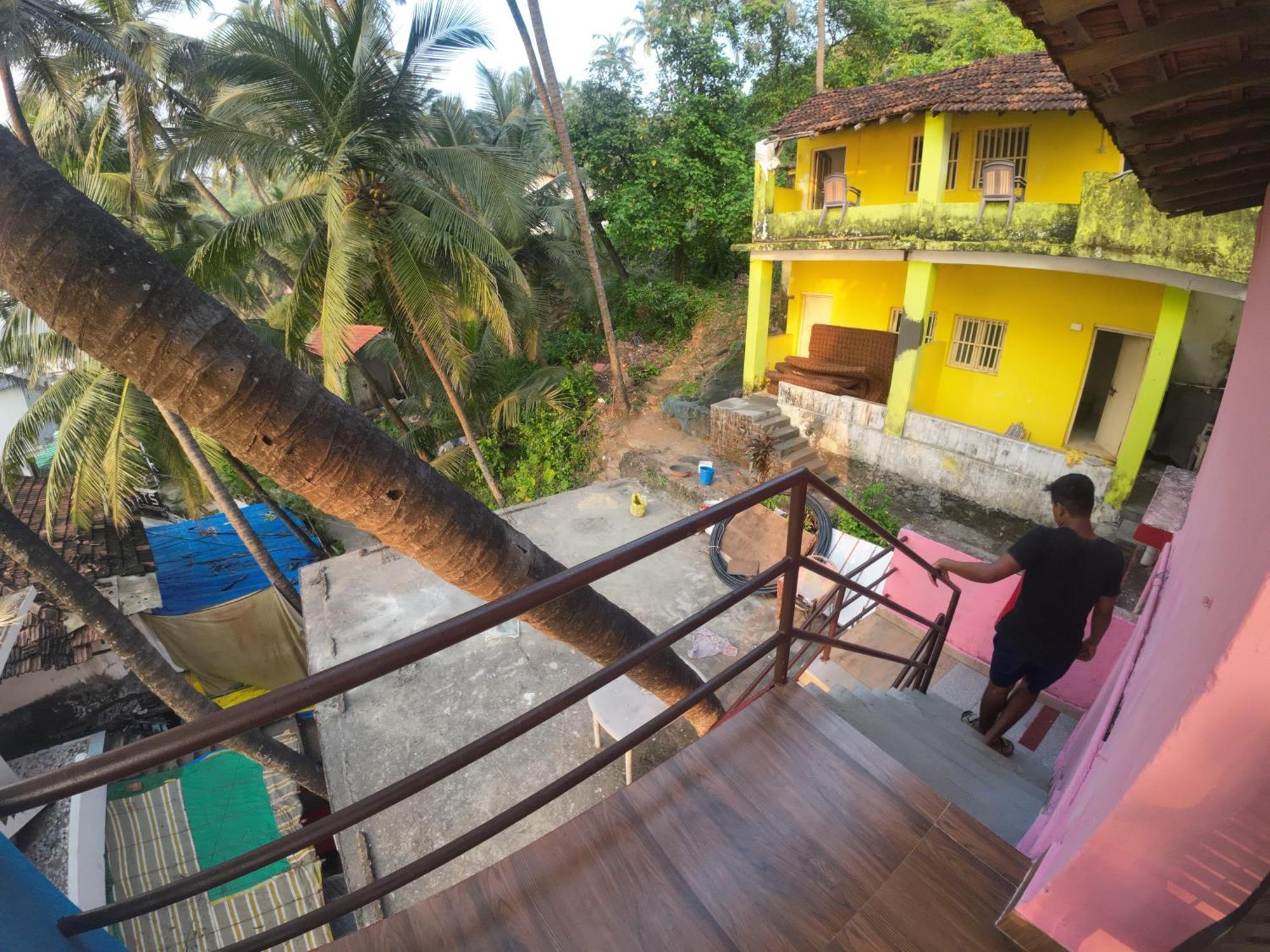 Om Ganesh Guest House Cliffside أرامبول المظهر الخارجي الصورة