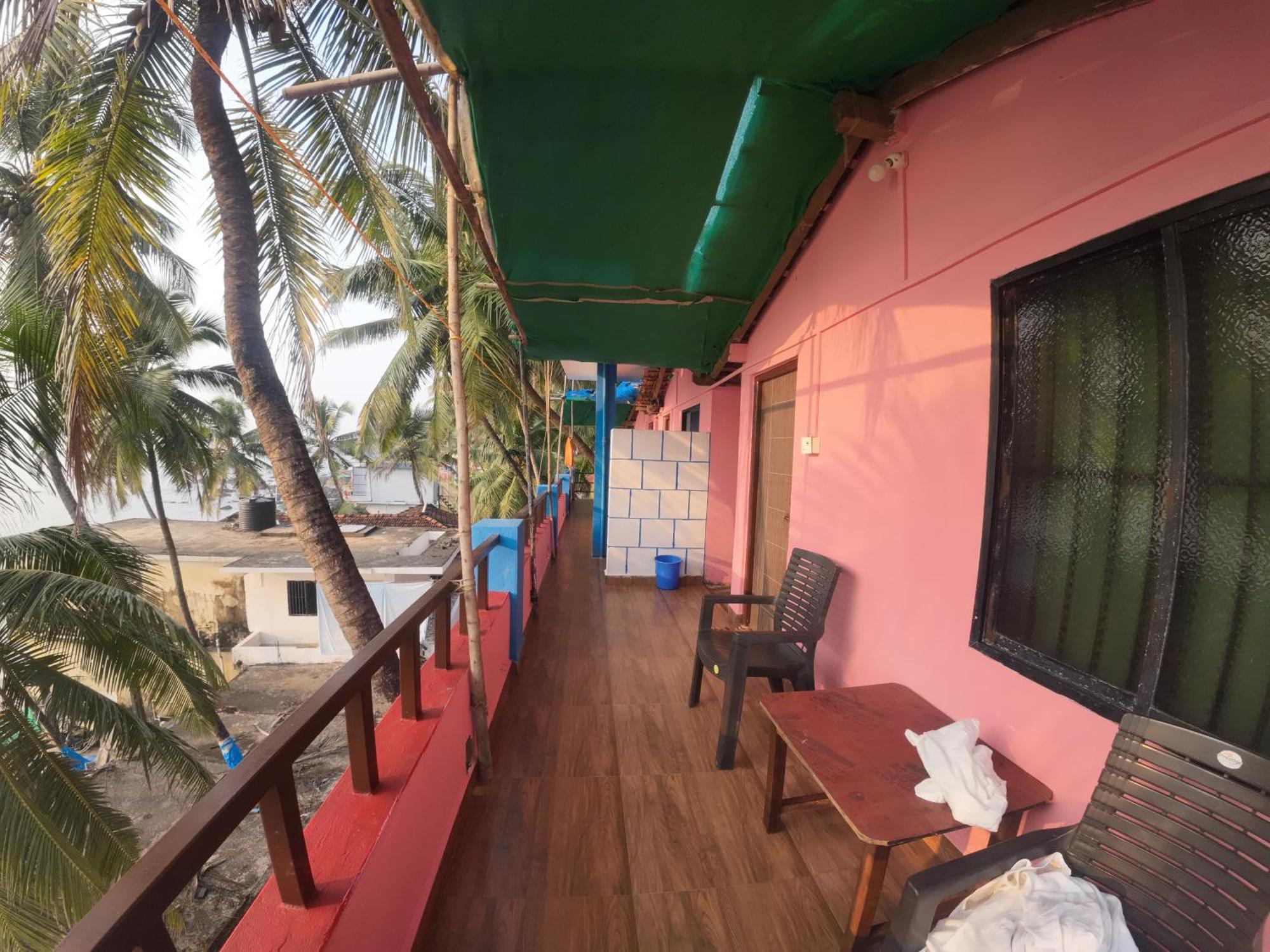 Om Ganesh Guest House Cliffside أرامبول المظهر الخارجي الصورة