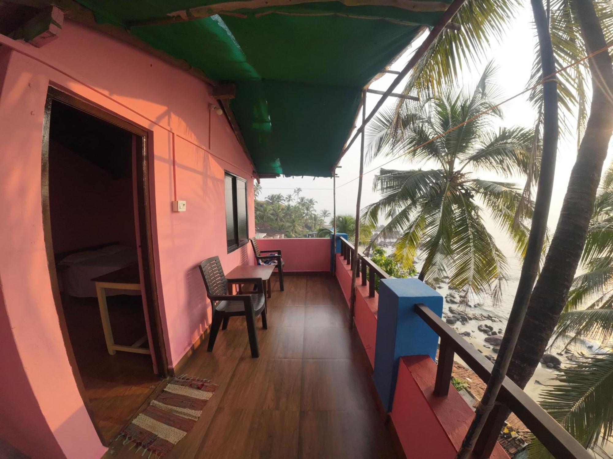 Om Ganesh Guest House Cliffside أرامبول المظهر الخارجي الصورة