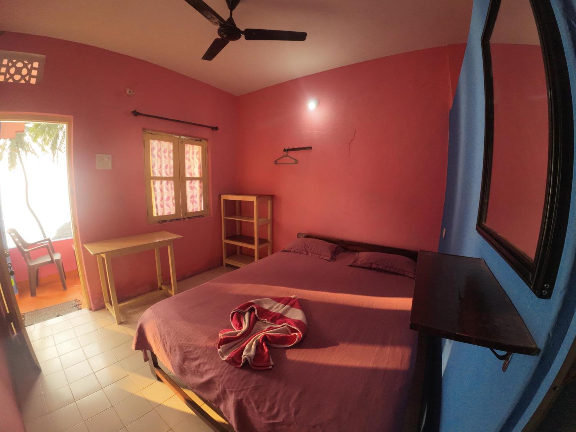 Om Ganesh Guest House Cliffside أرامبول المظهر الخارجي الصورة