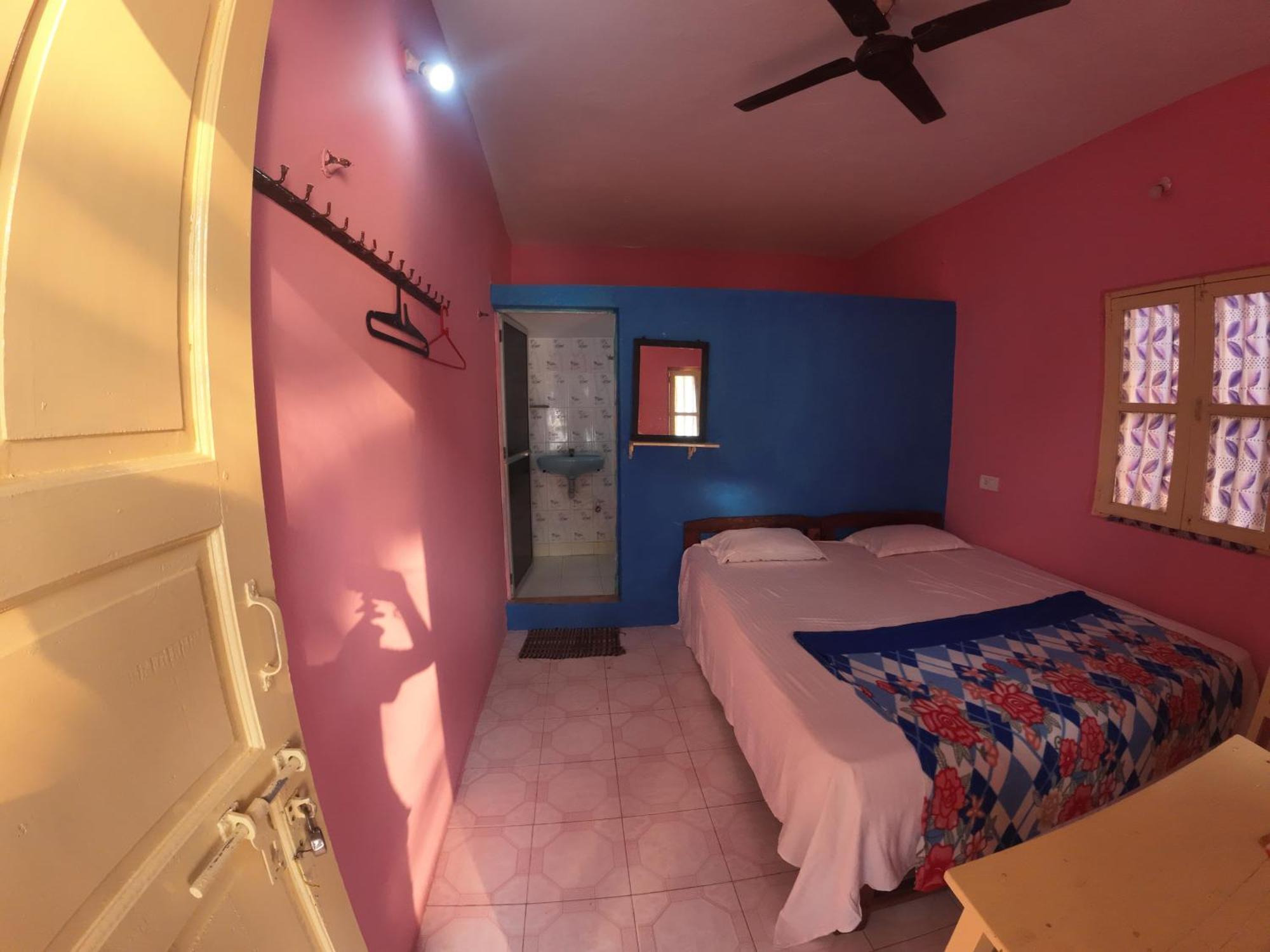 Om Ganesh Guest House Cliffside أرامبول المظهر الخارجي الصورة