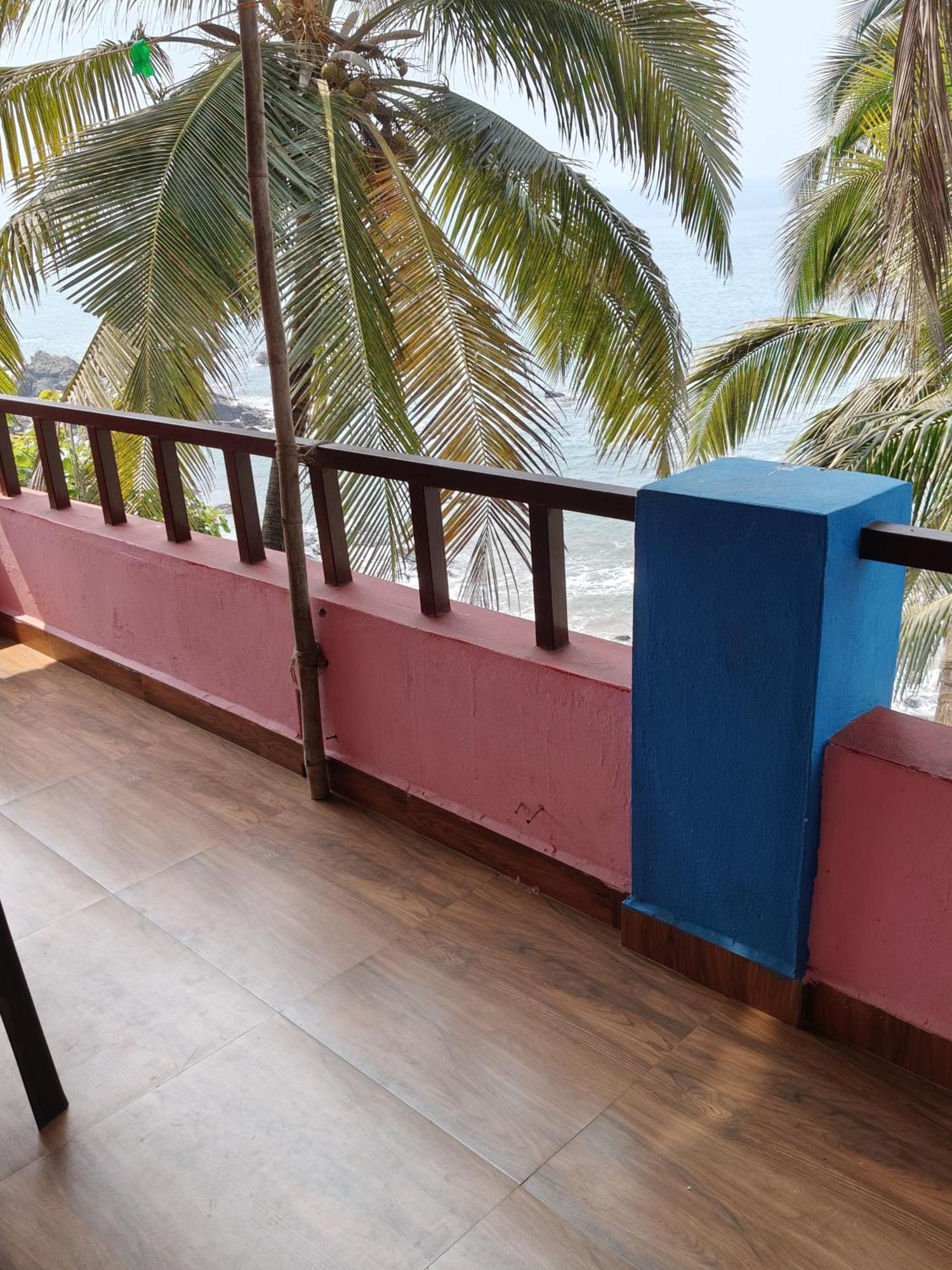 Om Ganesh Guest House Cliffside أرامبول المظهر الخارجي الصورة